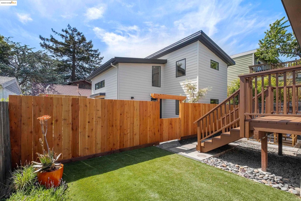 2514-2516 Mathews St