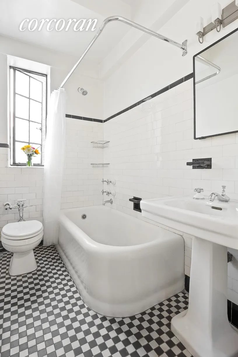 140 E 40th St Apt 10F