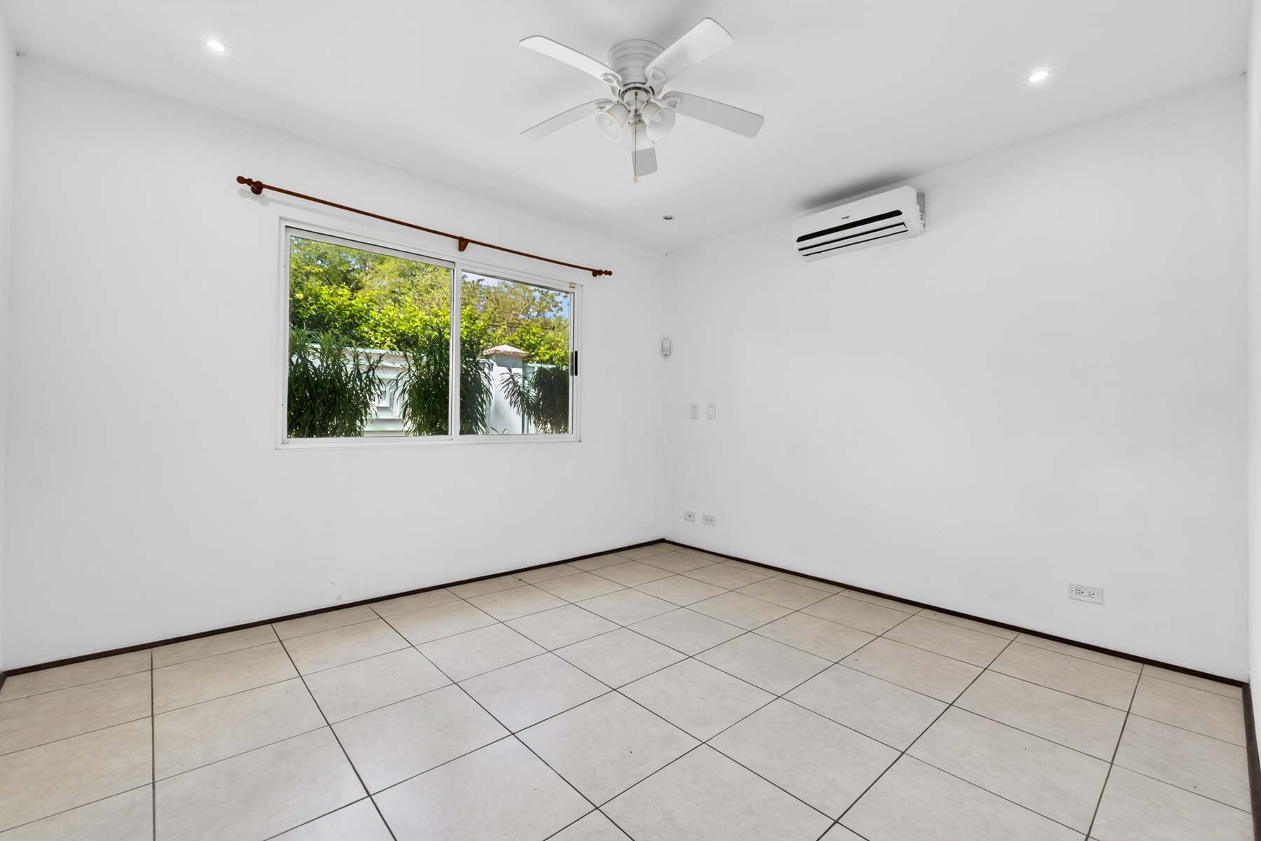 Casa Patita | Charming 2BR Beach Home with Private Pool in the Heart of Surfside Potrero