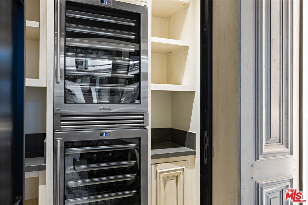 Century Woods Dr, 90067