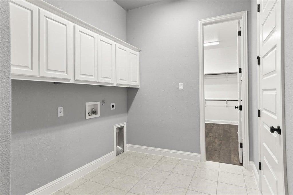 112 Hollytree Ct