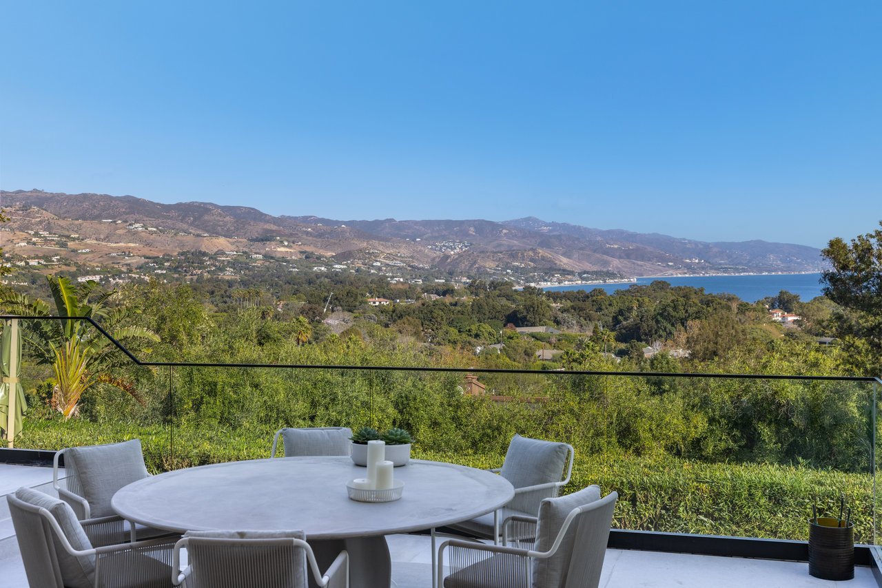 7052 Dume Dr, malibu