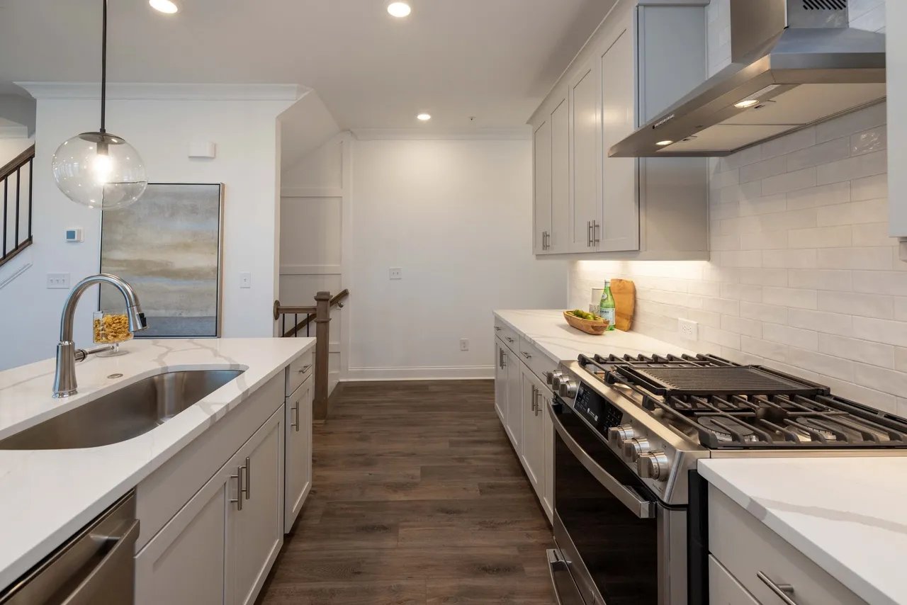 352 Olmstead Way, #28