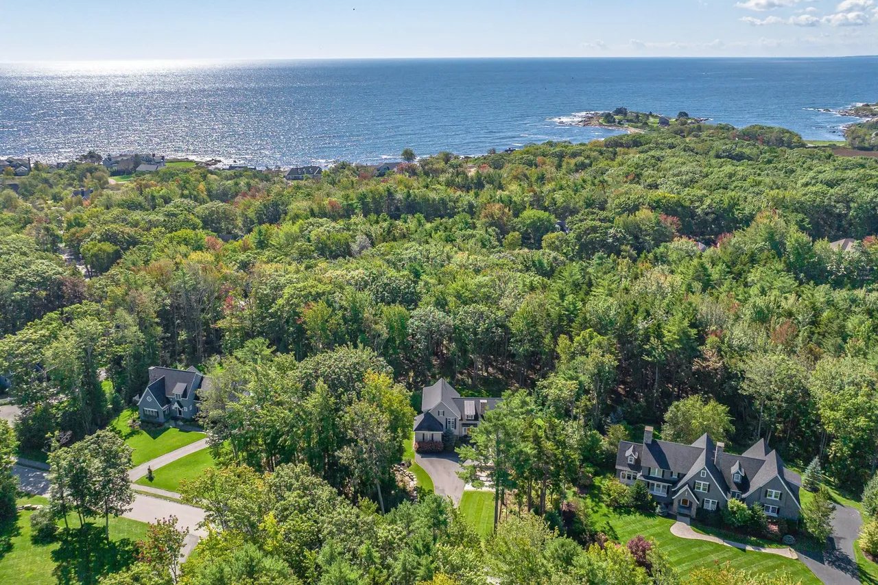 New Listing! 24 Washburn Drive, Kennebunkport, Maine – $2,250,000