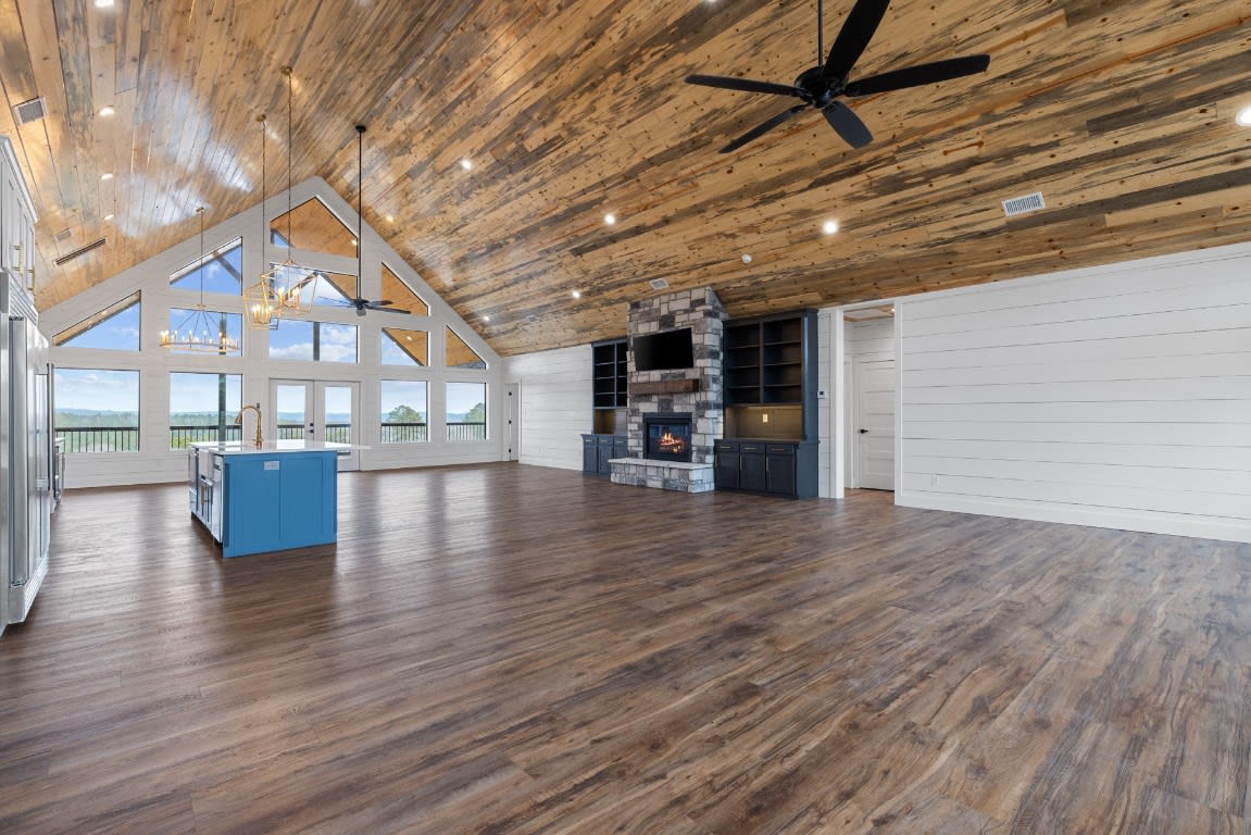 203 Ironwood Creek Trl