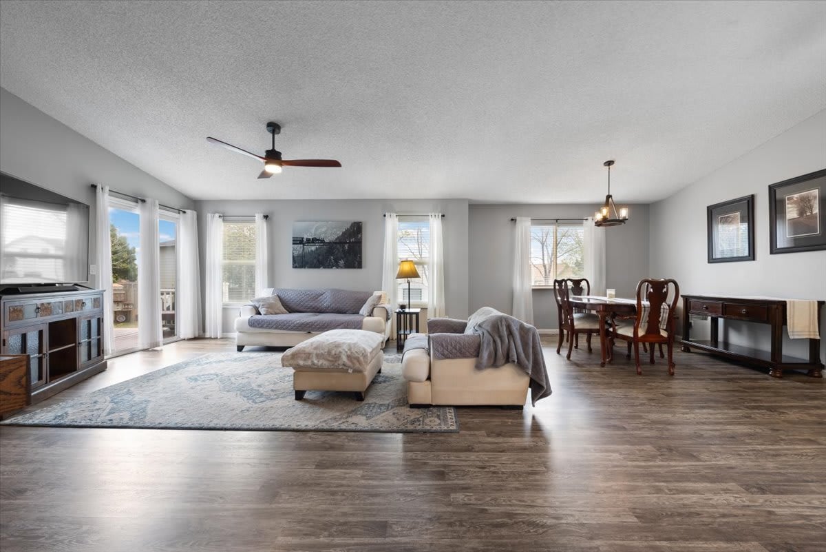 330 Hinks Court