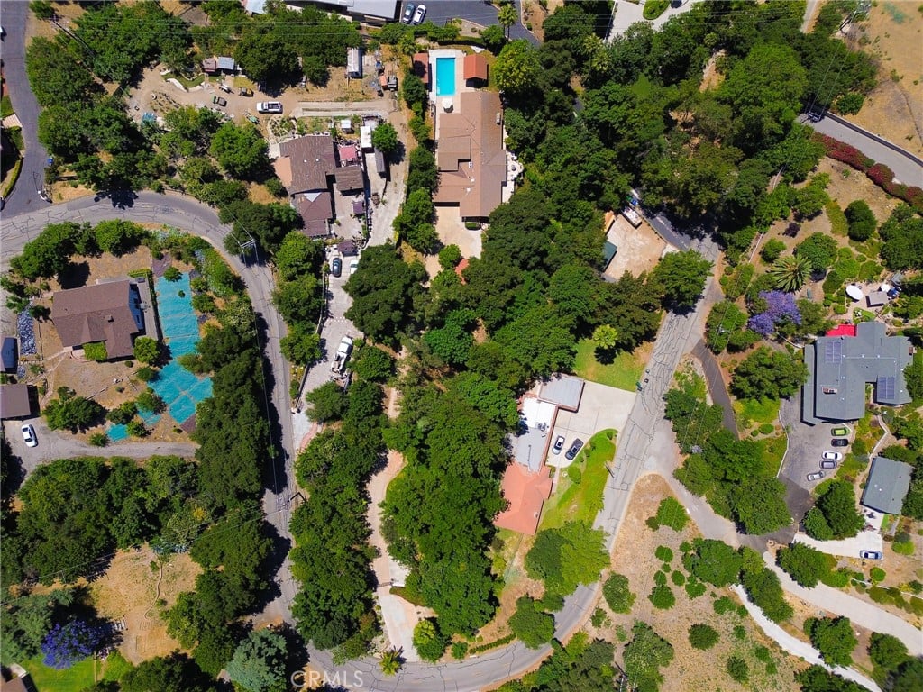 2423 S Buenos Aires Dr