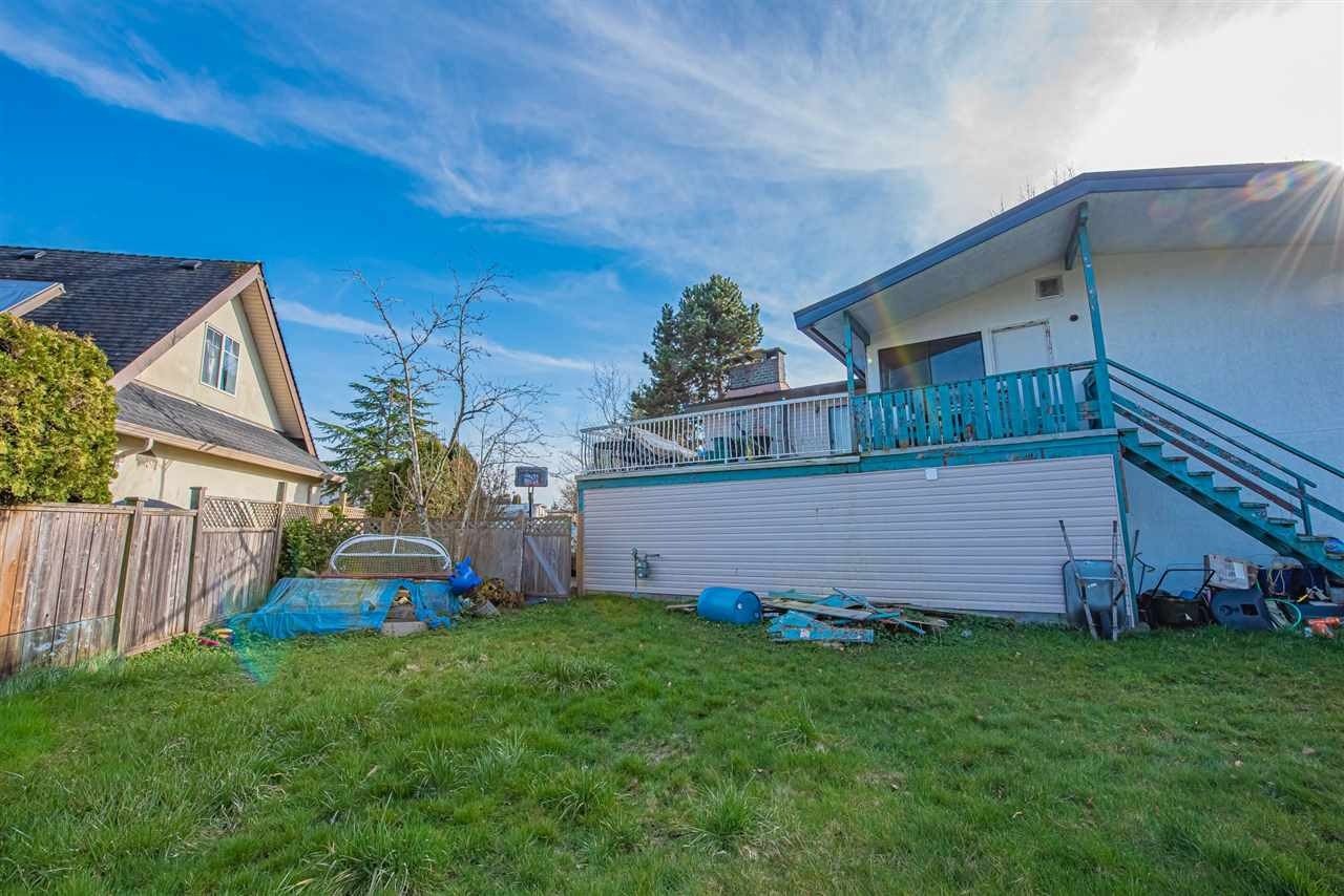 7280 Winchelsea Cres