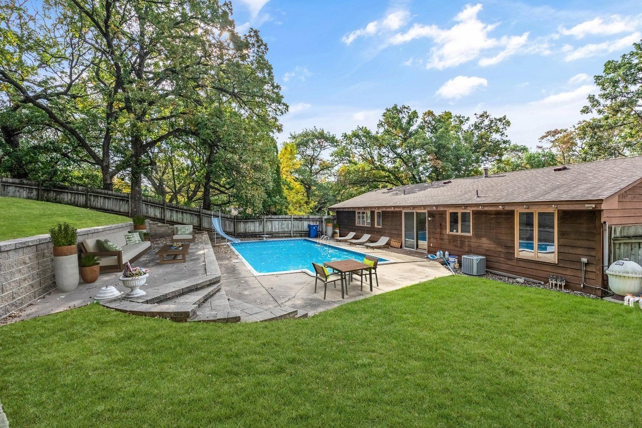 107 Belmont Rd
