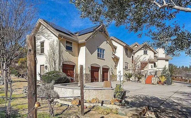 128 Sierra Sunrise Way