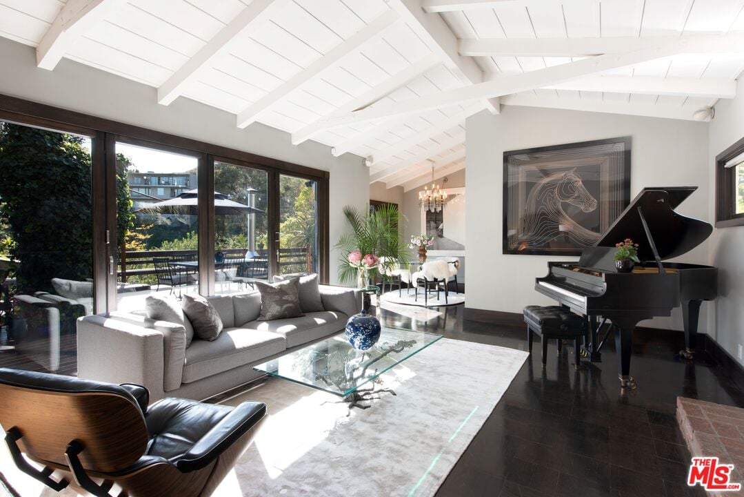 6464 Bryn Mawr Dr