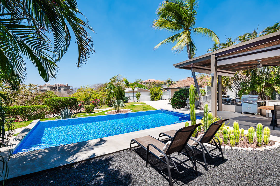 Casa Amani | Walking Distance to the Beach and Downtown Tamarindo!