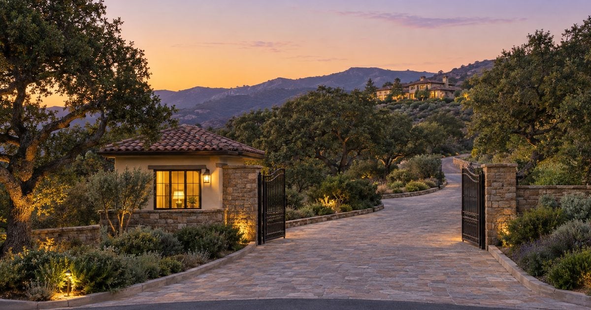 Gated Communities Along the Mulholland Corridor: Calabasas, Woodland Hills and Bel Air cover