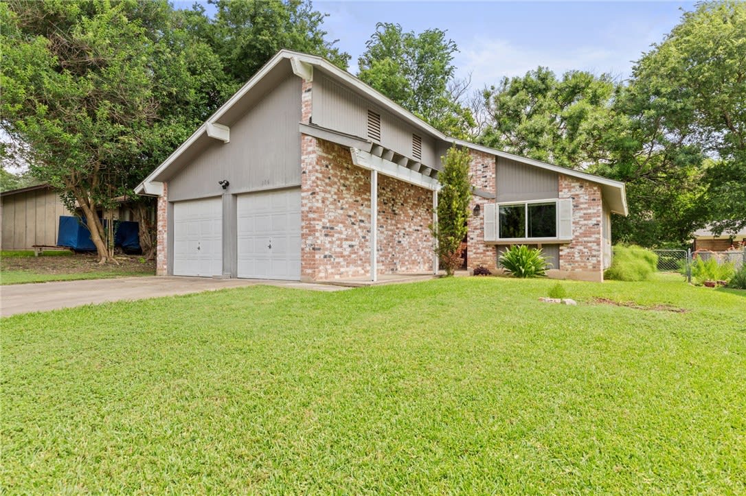 806 Huntingdon Pl
