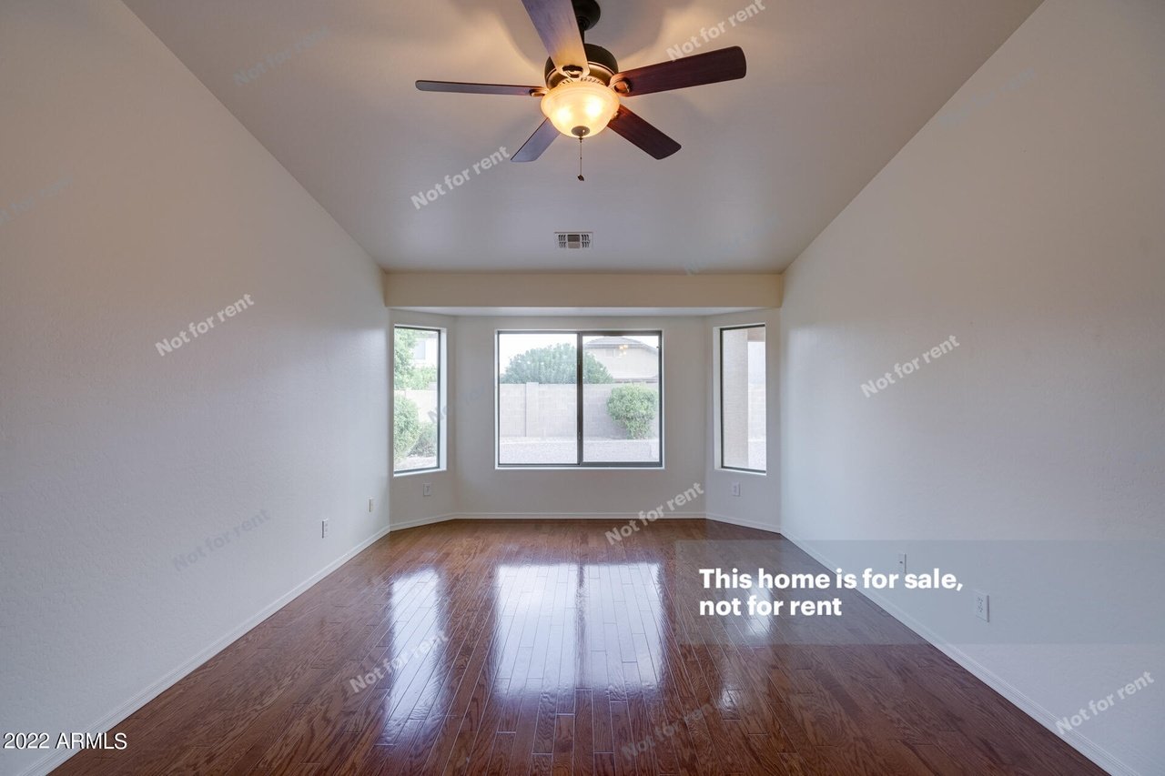 18177 W Saguaro Ln