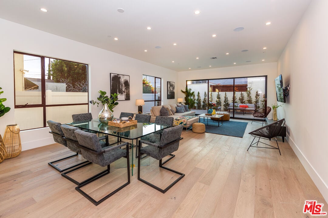 1635 S Sherbourne Dr