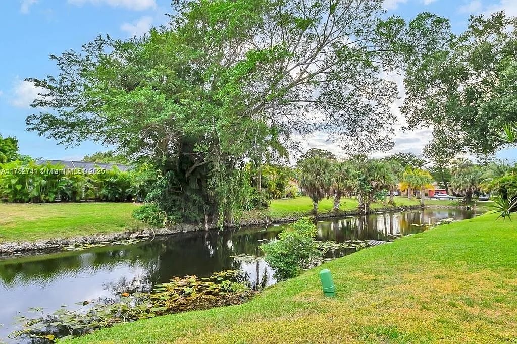 9050 NW 28th St Apt 114