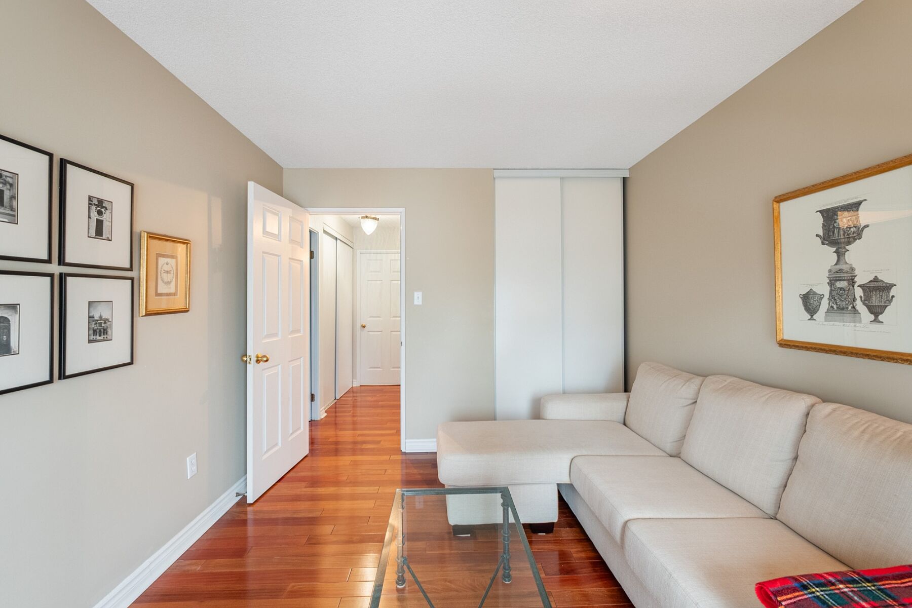 101 Subway Cres #311