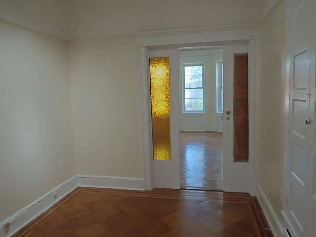 1211 Nostrand Avenue 2F