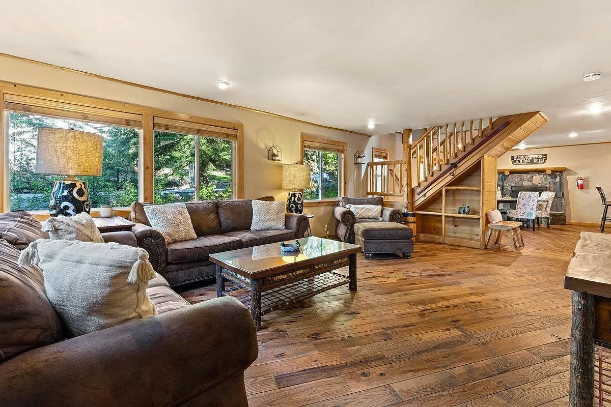 4510 Muletail Dr