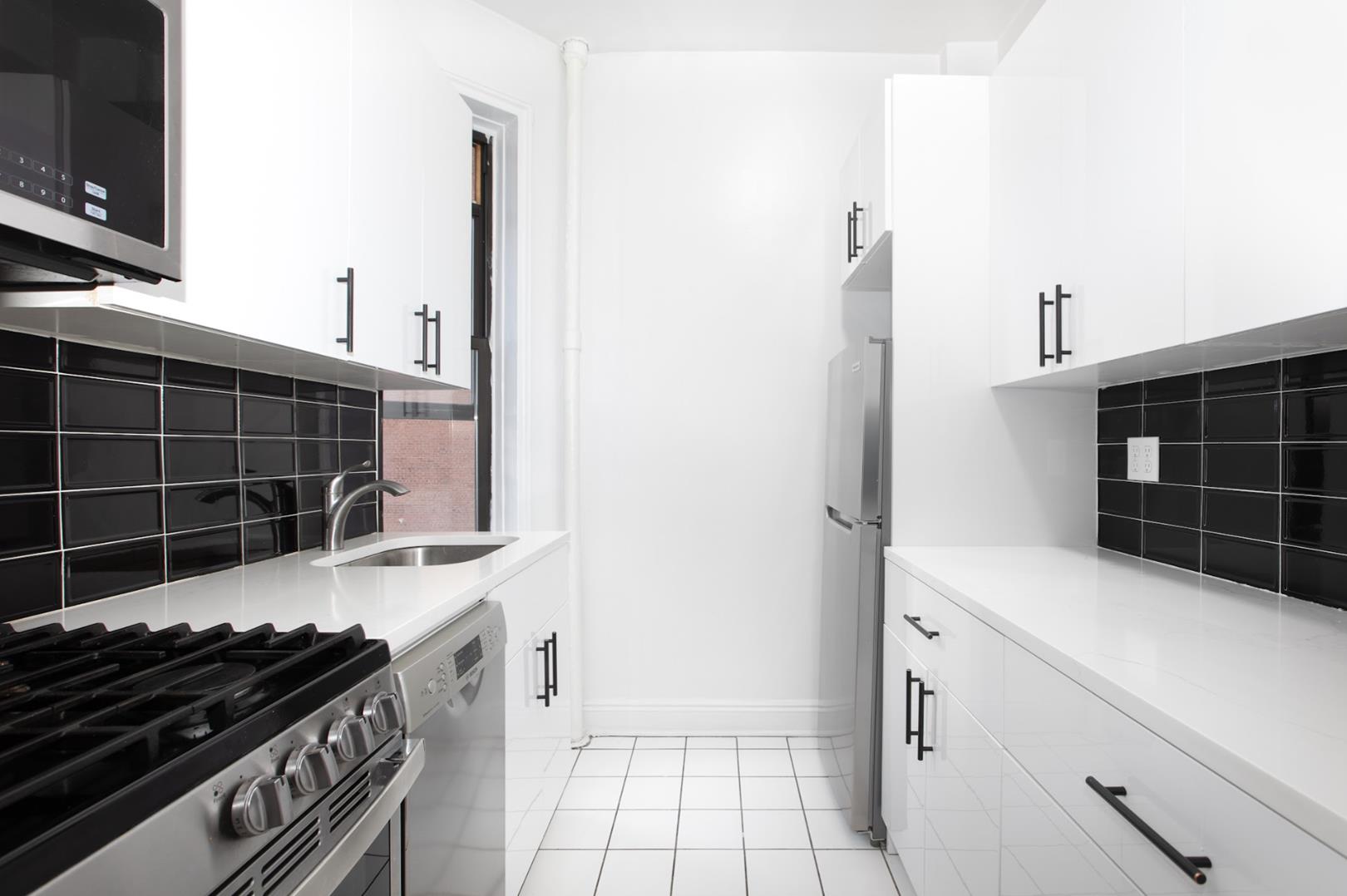 210 East 38th Street, Apt 5A