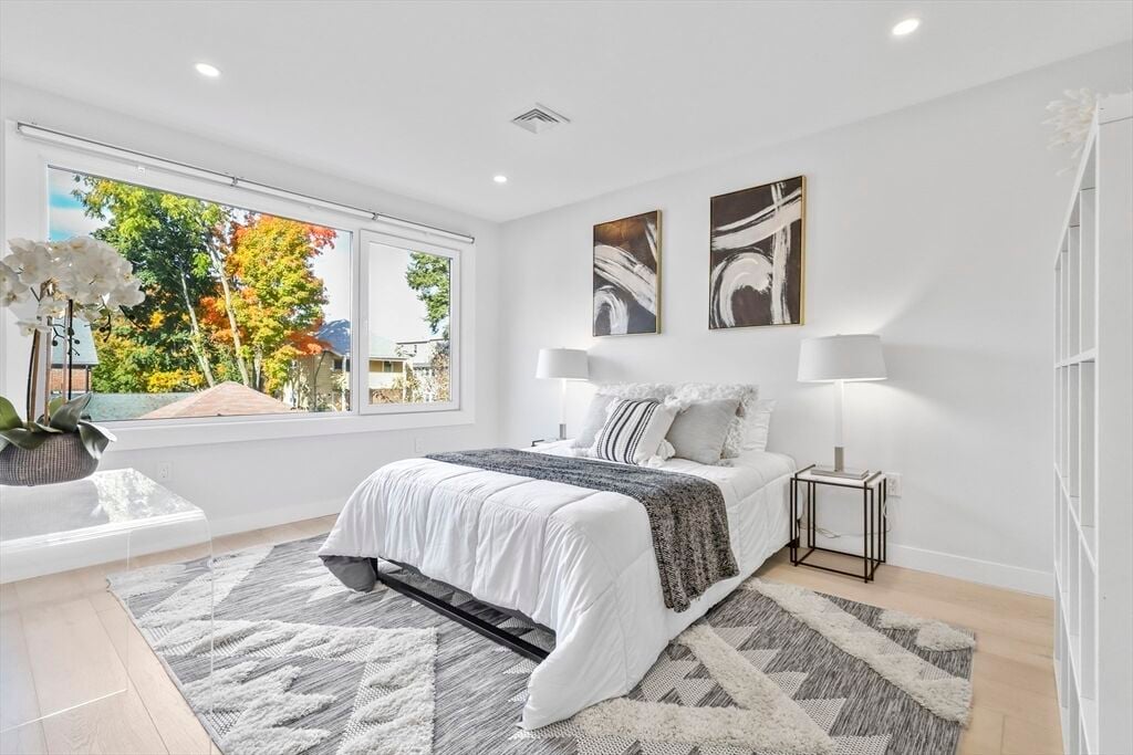 123 Auburn St #2