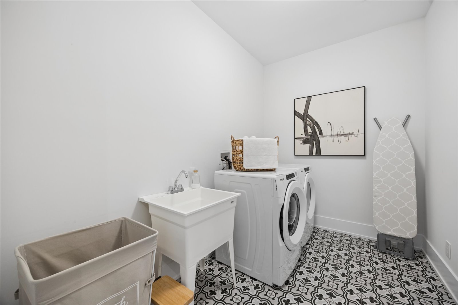 211 Busato Drive, Stouffville