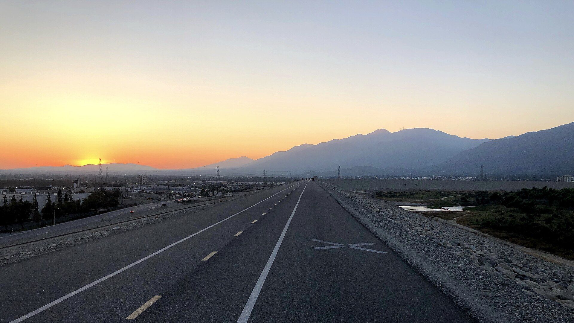 Sunset along the paved dam path in Irwindale, photographed in 2019