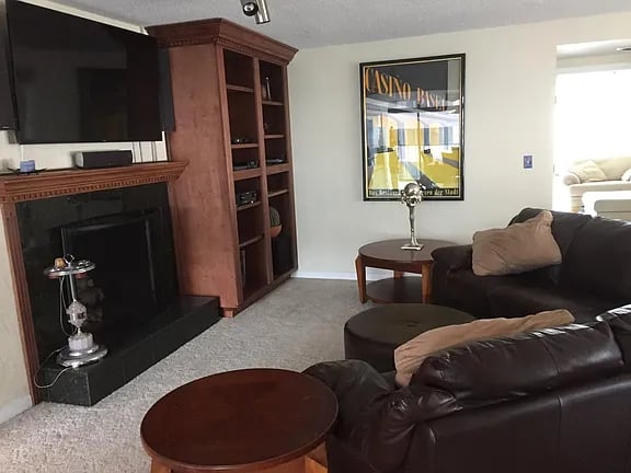 1777 Larimer St APT 1902