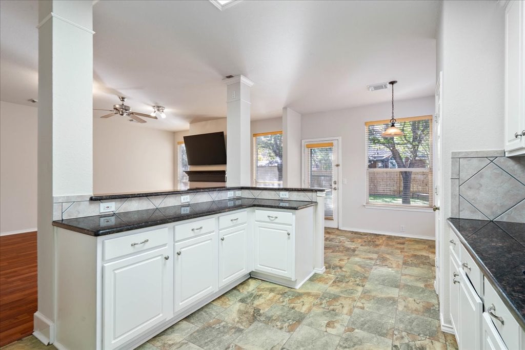 10937 Colonel Winn Loop
