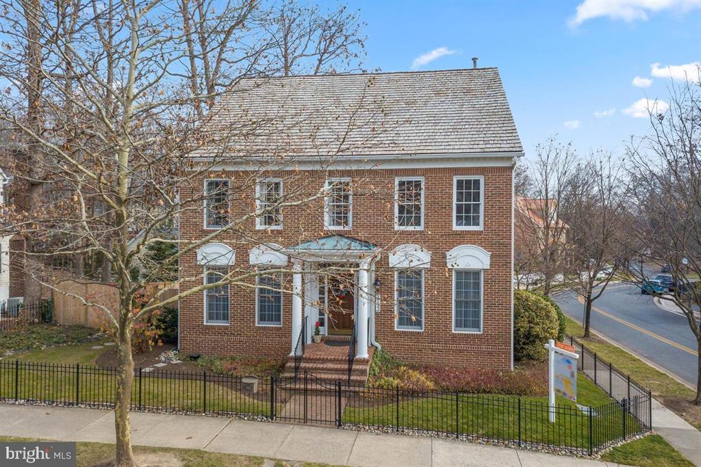  343 Tschiffely Square Rd