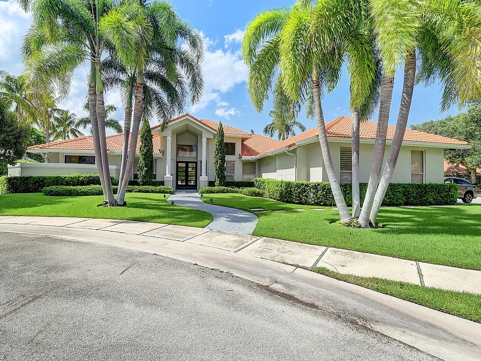 3131 St Annes Pl