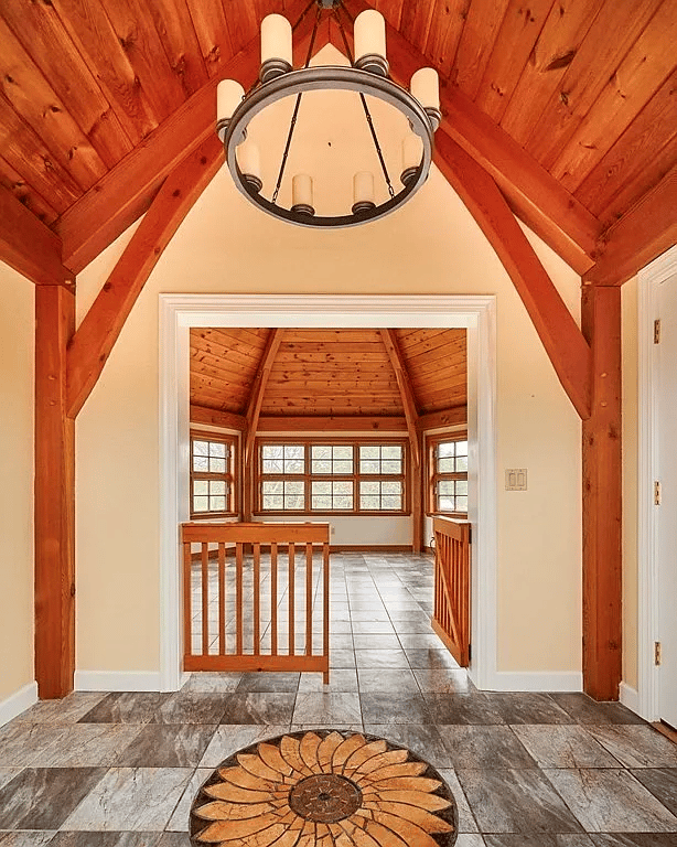 257 Leyden Rd