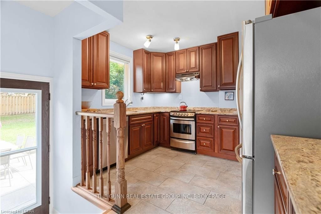 382 Colville Blvd