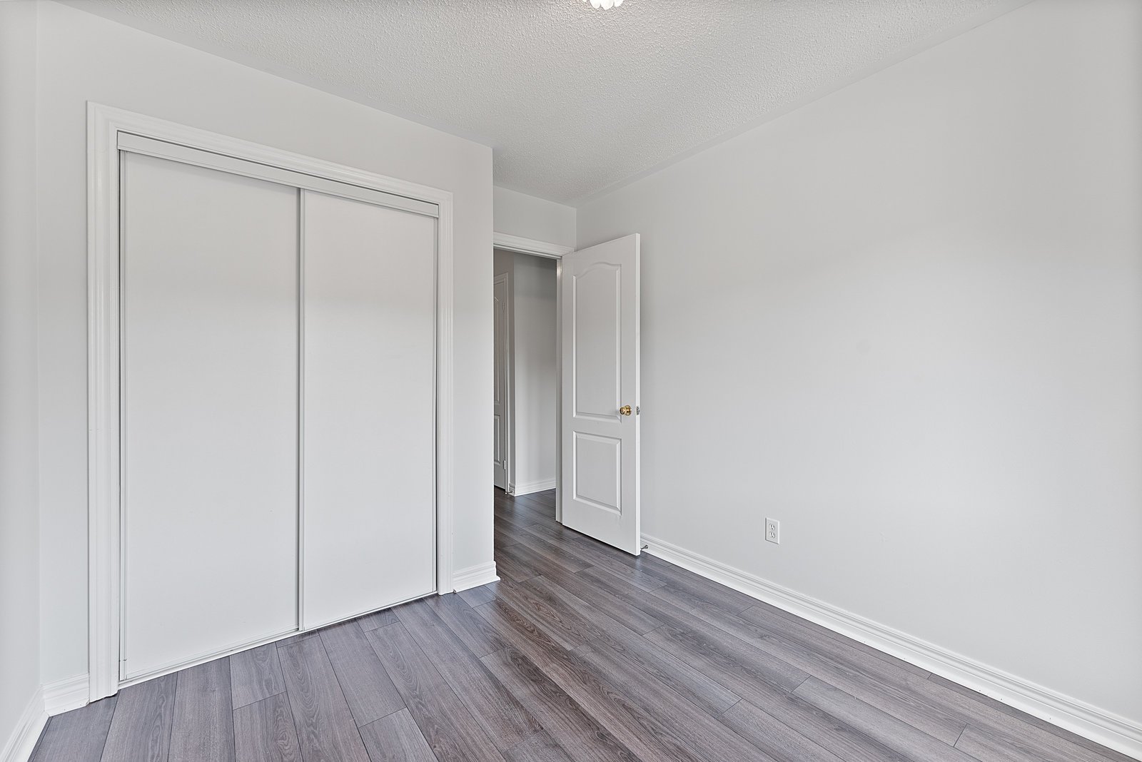 24 Hawtin Lane