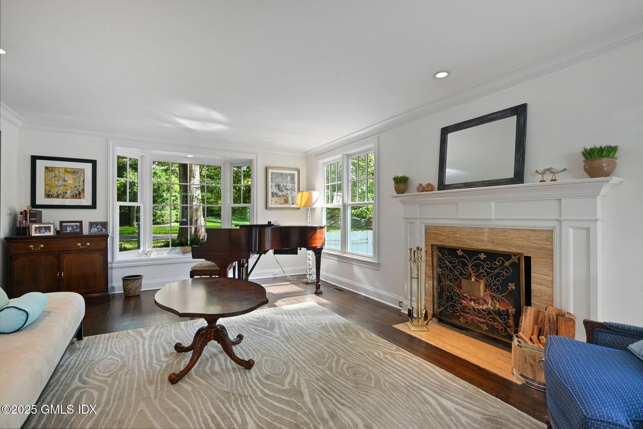37 Ridgeview Ave