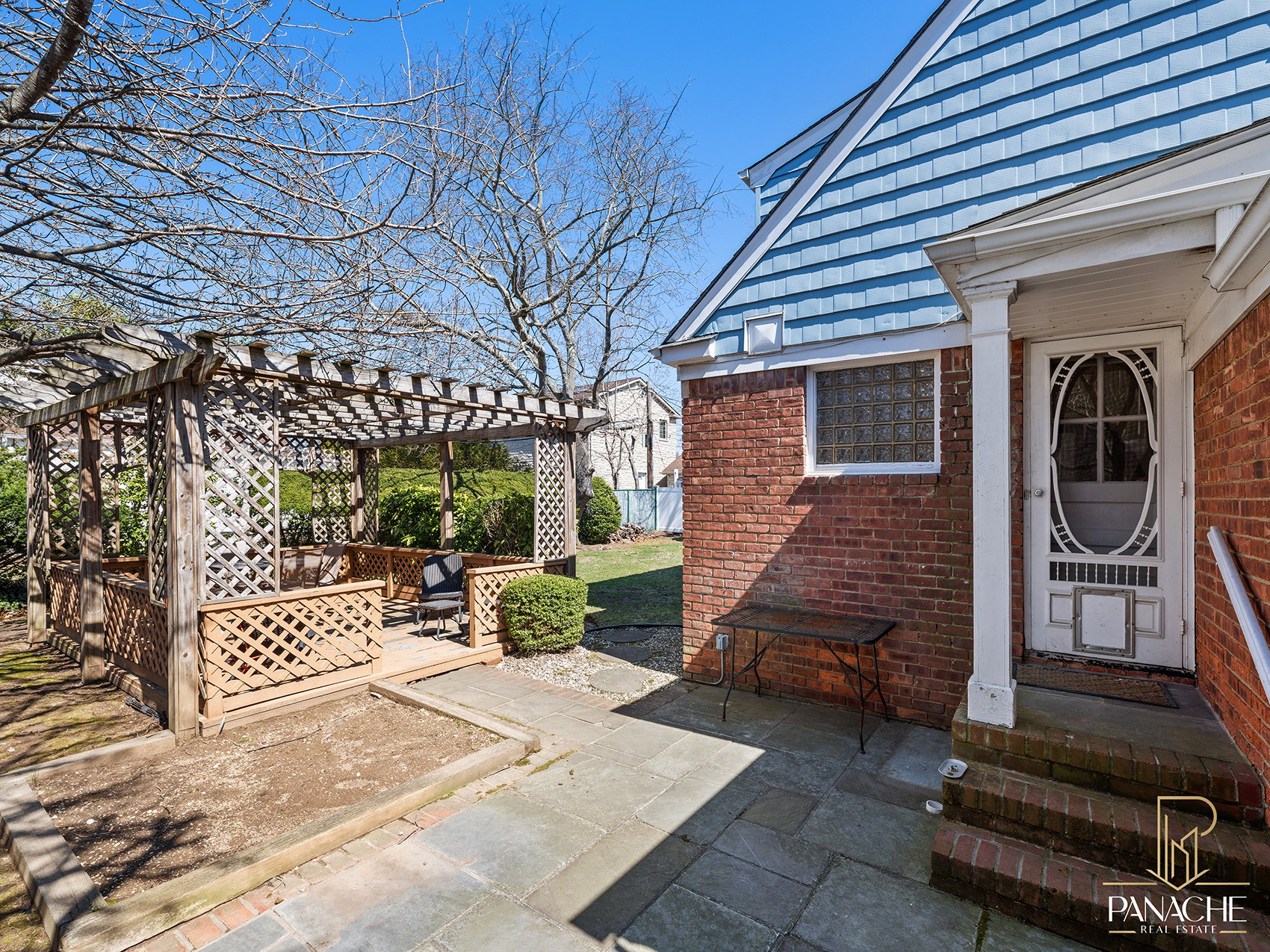 8 Milburn Court