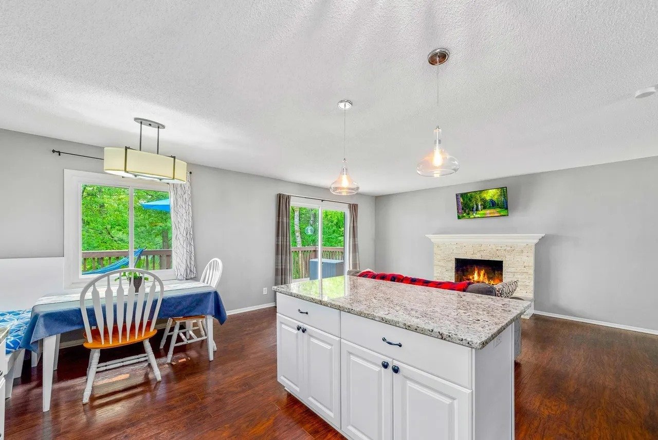 172 River Woods Ln