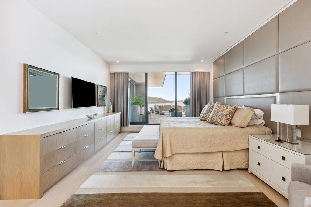 1355 Bellevue Ave, #505