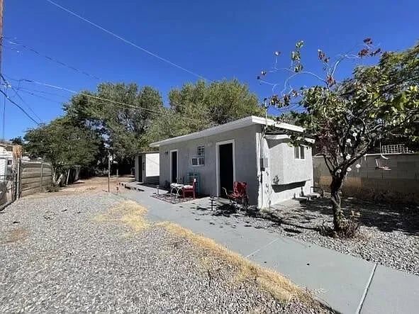 1019 Cerro Vista Rd SW
