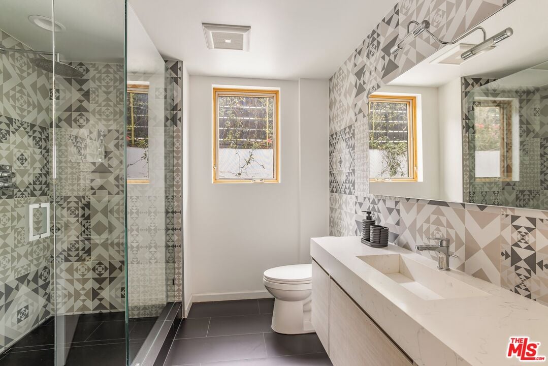 Aurelian Pavilion, W Sunset Blvd, 90049