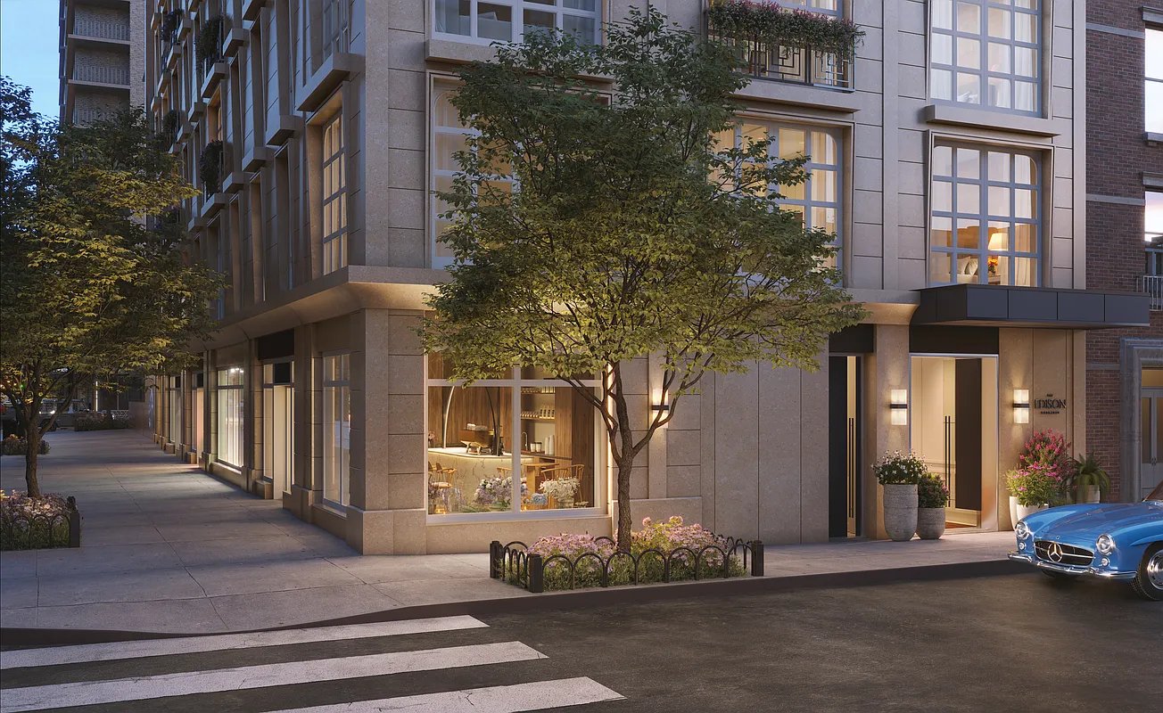 250 E 21st St, #6A