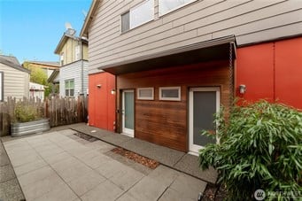 922 26th Avenue S #A