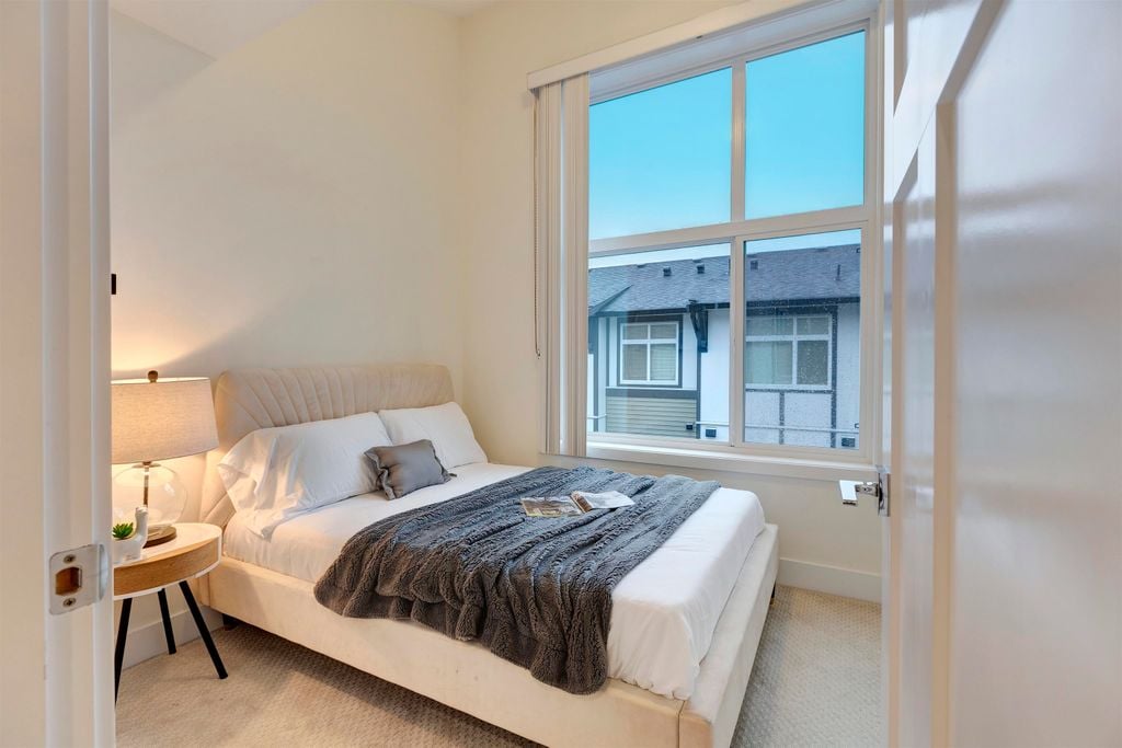 9680 Alexandra Rd, #86