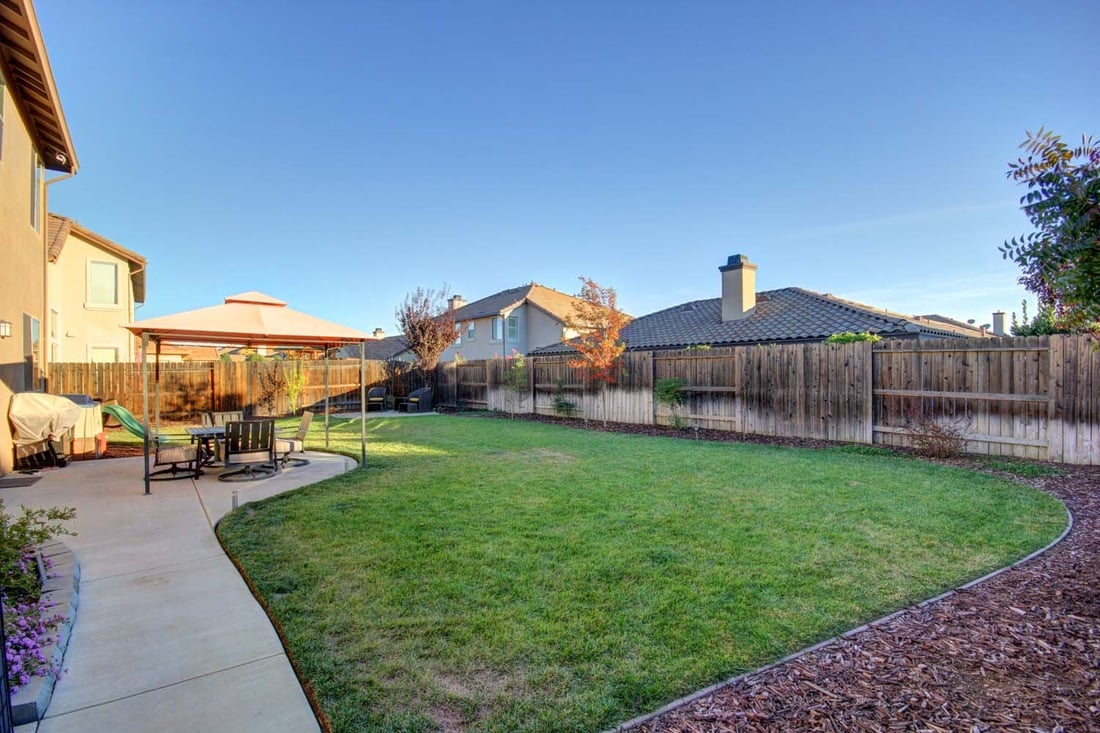 Gorgeous Lincoln 5 Bedroom Home for Sale!