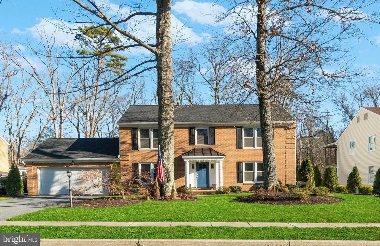 329 Lazywood Ct