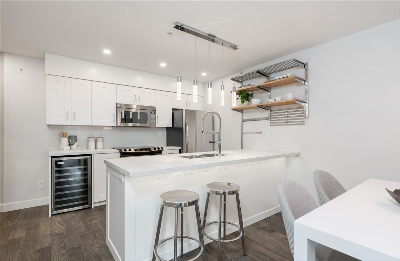 G03-1823 W 7th Ave