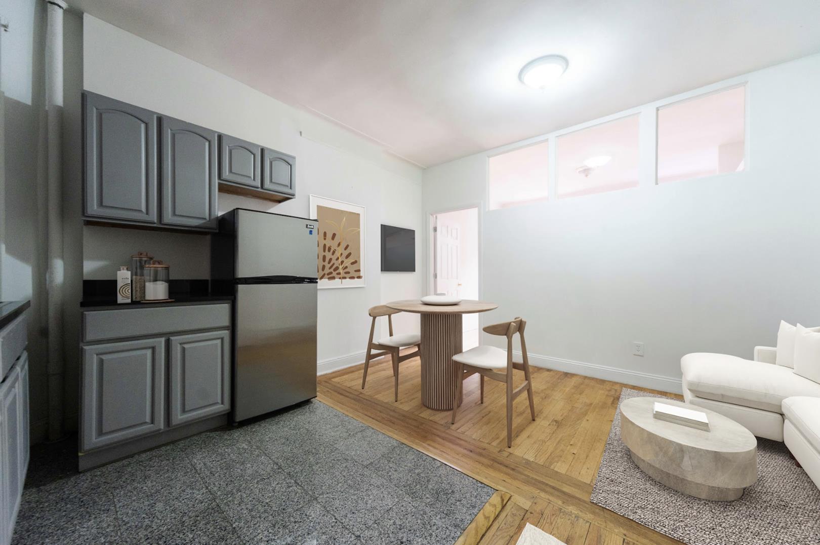 210 East 38th Street, Apt 2-C