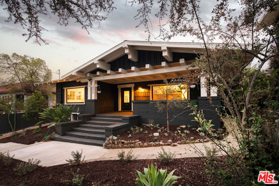 Silver Lake Craftsman