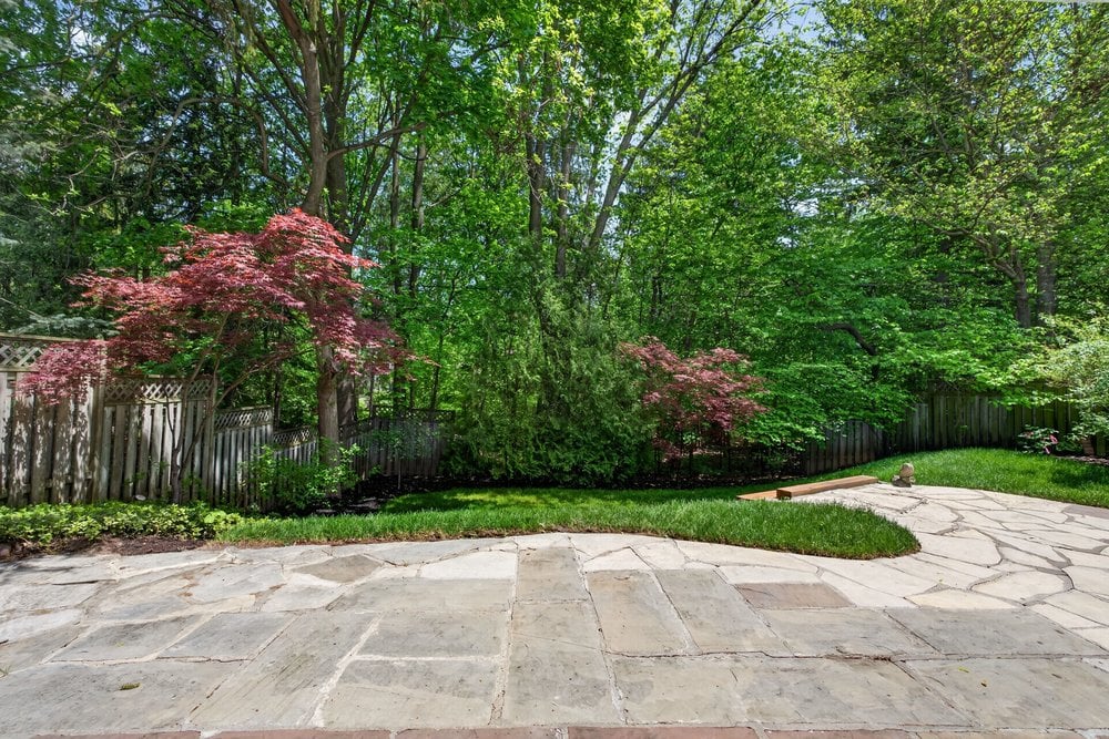 SOLD: Ravine-Like Setting